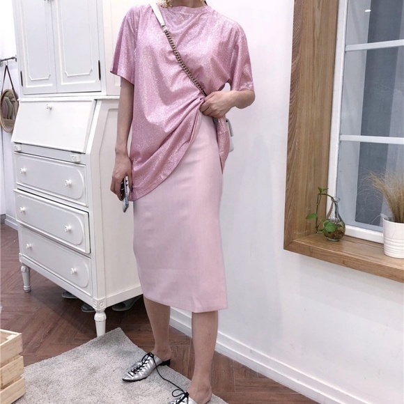 ✅NEW! Silver Pink Shiny Luxury Blouse - Picture 2 of 4